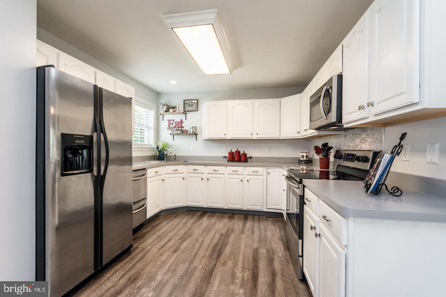 279 Doe Run Road Inwood, WV 25428 - Photo 5 of 24 Kitchen
