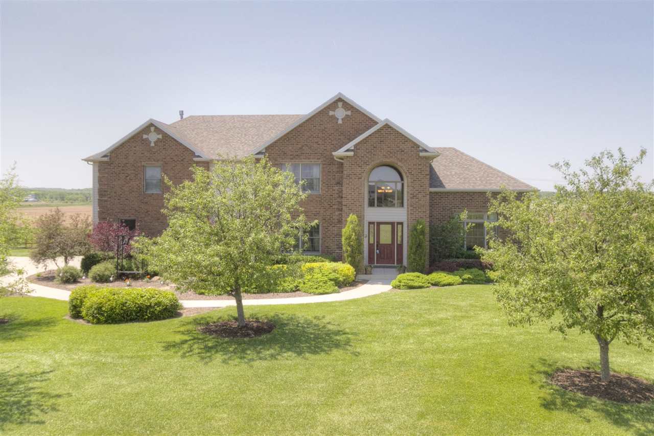 8526 North Mayne Road Roanoke, IN 46783 - Photo 1 of 36 Gallery Image 1