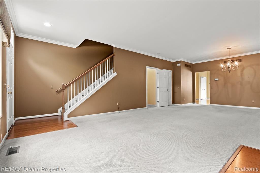 21509 Garrison Street Dearborn, MI 48124 - Photo 3 of 24