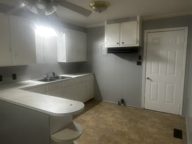 $1,000 | 325 West Cooper Street, Brownsville, TN 38012