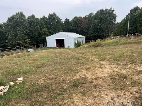 $285,000 | 120 Oak Briar Lane, Iberia, MO 65486