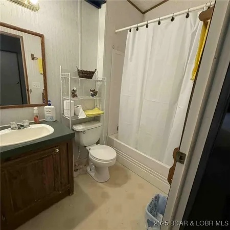 $285,000 | 120 Oak Briar Lane, Iberia, MO 65486