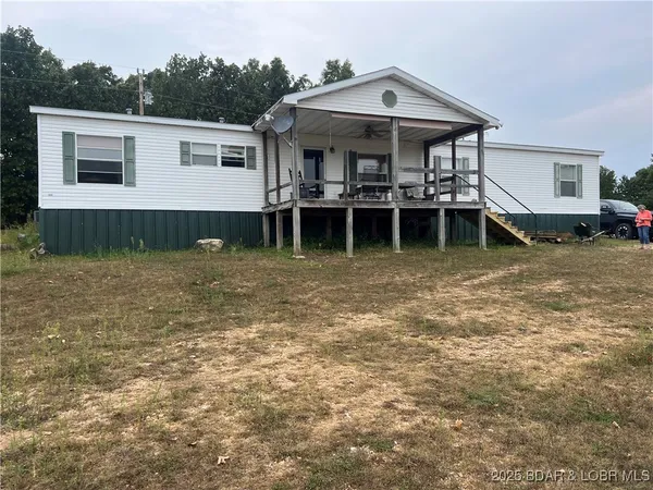 $285,000 | 120 Oak Briar Lane, Iberia, MO 65486