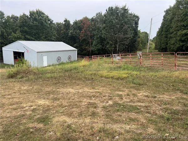 $285,000 | 120 Oak Briar Lane, Iberia, MO 65486