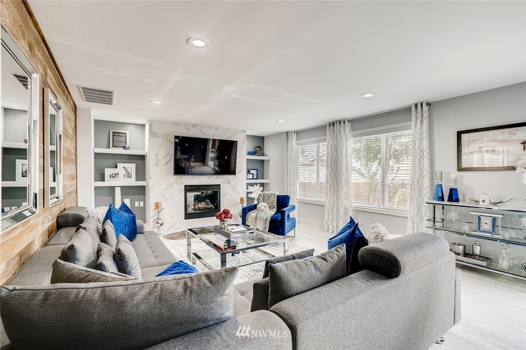 3722 Northeast 12th Street Renton, WA 98056 - Photo 12 of 40 Gallery Image 12
