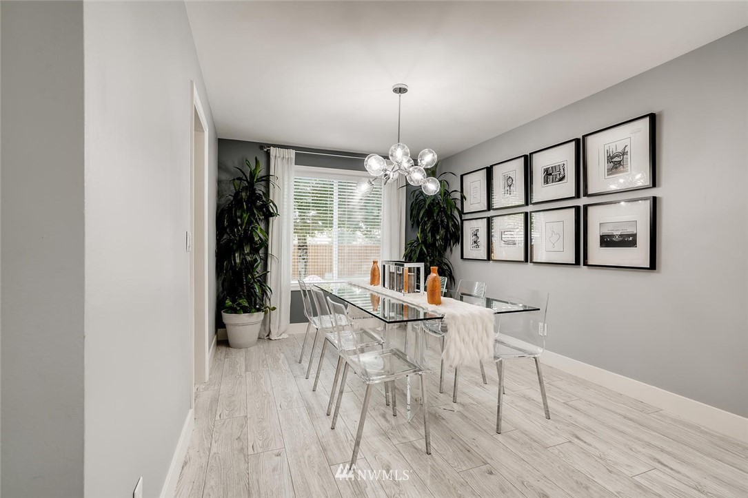 3722 Northeast 12th Street Renton, WA 98056 - Photo 5 of 40 Gallery Image 5