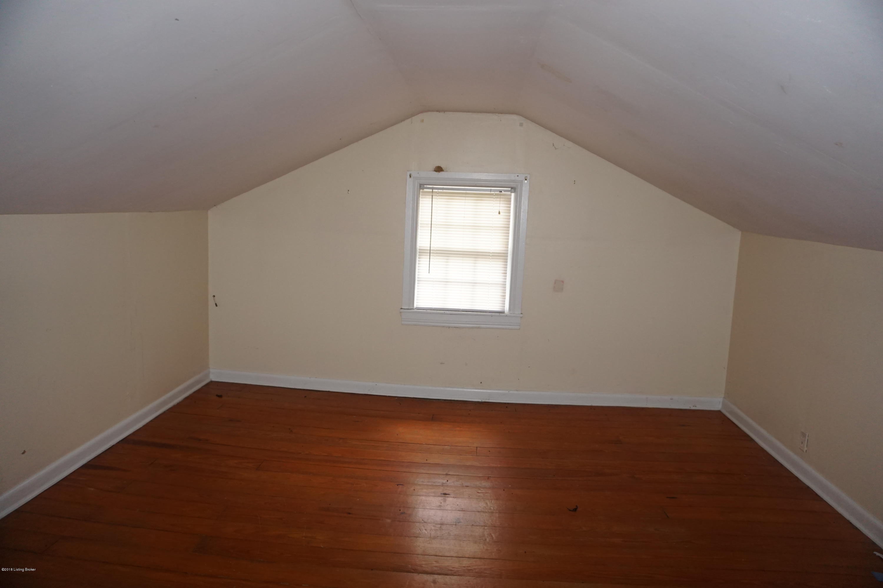 215 Wood Road Louisville, KY 40222 - Photo 15 of 18 DSC02081