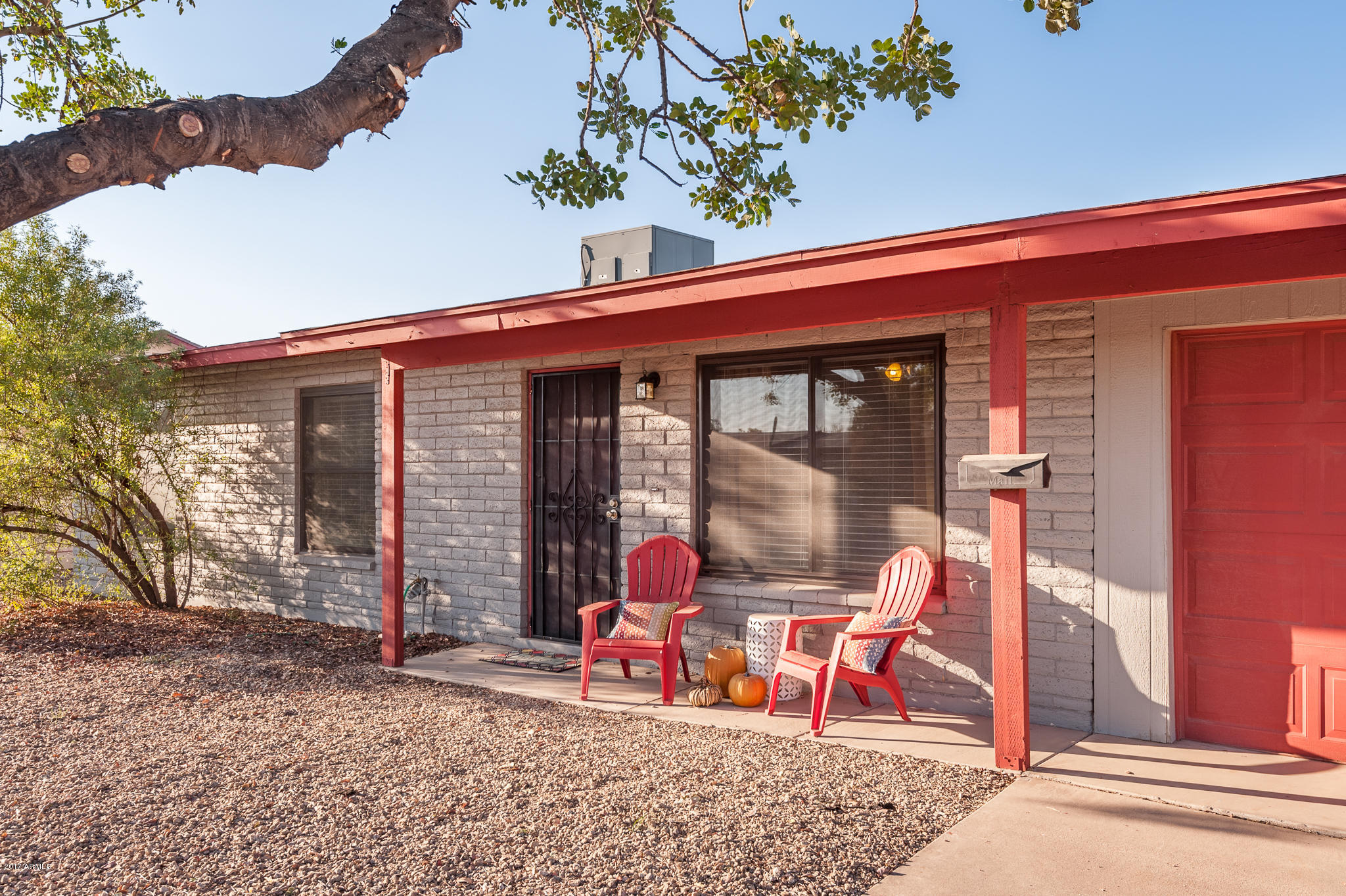 1240 East Marny Road Tempe, AZ 85288 - Photo 4 of 25 close up of front