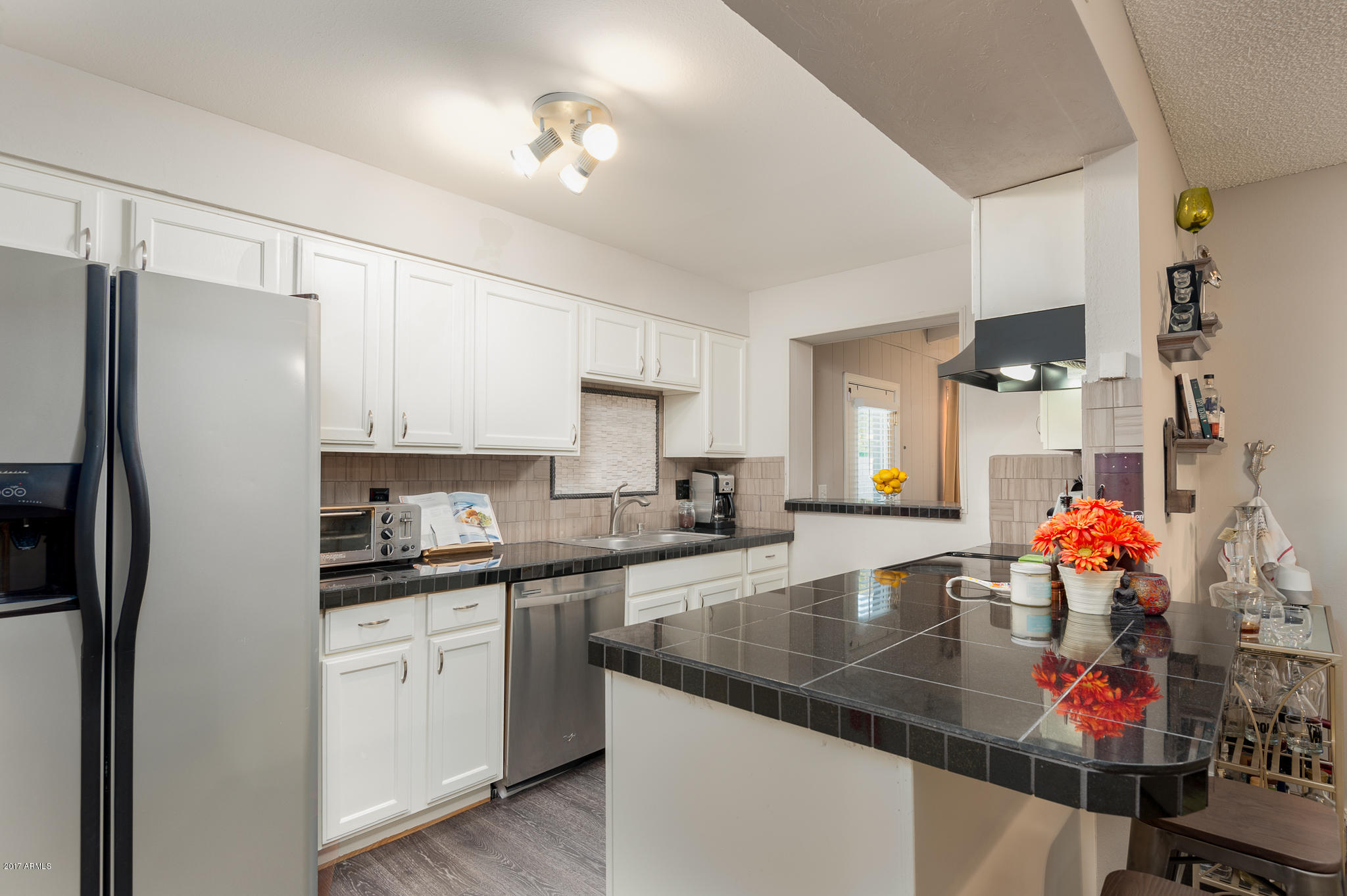 1240 East Marny Road Tempe, AZ 85288 - Photo 8 of 25 kitchen