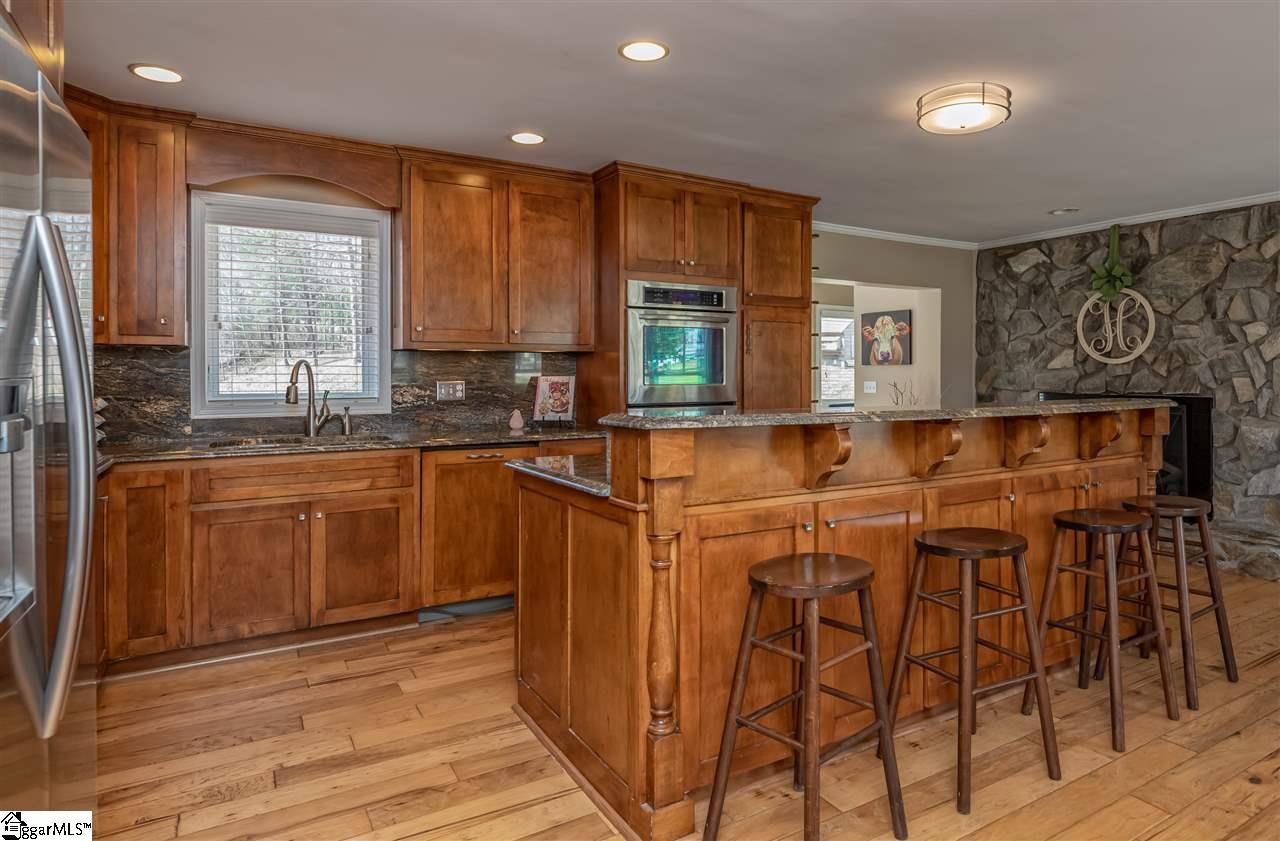 420 Roberts Road Taylors, SC 29687 - Photo 11 of 35 Gallery Image 11