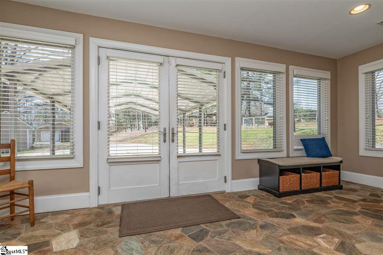420 Roberts Road Taylors, SC 29687 - Photo 14 of 35 Gallery Image 14