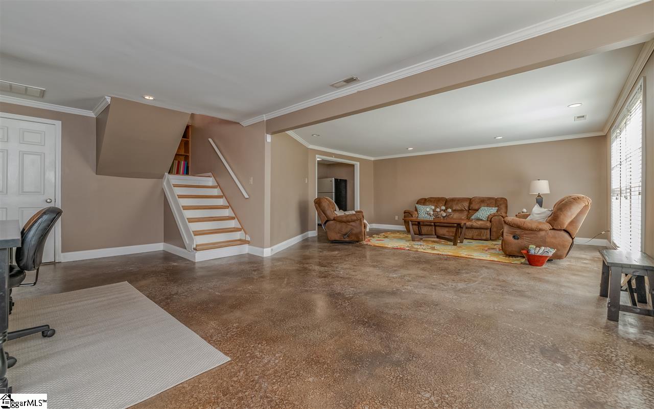 420 Roberts Road Taylors, SC 29687 - Photo 31 of 35 Gallery Image 31