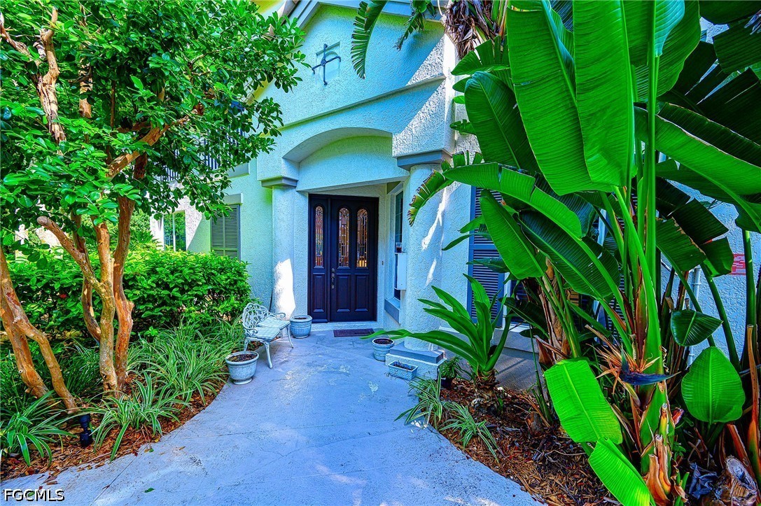 133 Colonade Circle Naples, FL 34103 - Photo 4 of 34