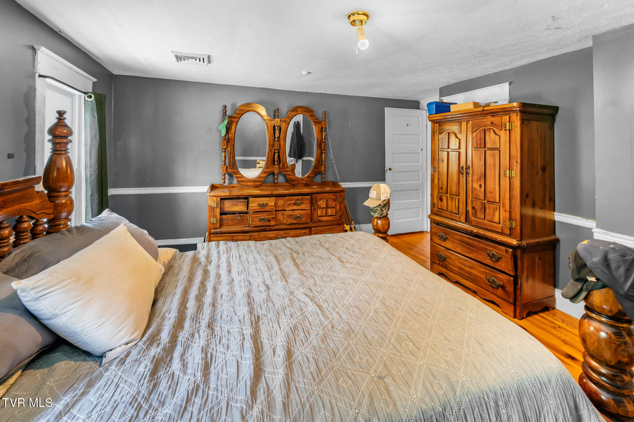 1411 Island Road Bristol, VA 24201 - Photo 12 of 46 DSC08628