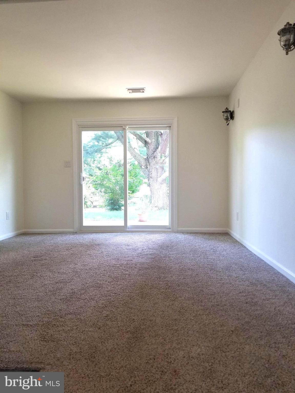 Family Room Sliding door to Patio