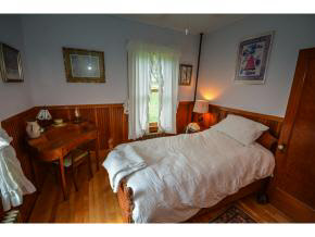 153 Lorchs Hill Road Wardsboro, VT 05355 - Photo 13 of 36 Gallery Image 13