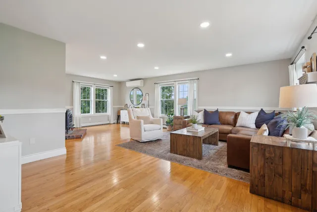 $819,000 | 23 Begin Lane, Westbrook, ME 04092