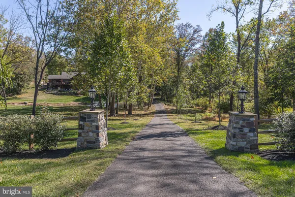 $2,899,900 | 992 Worthington Mill Road, Newtown, PA 18940