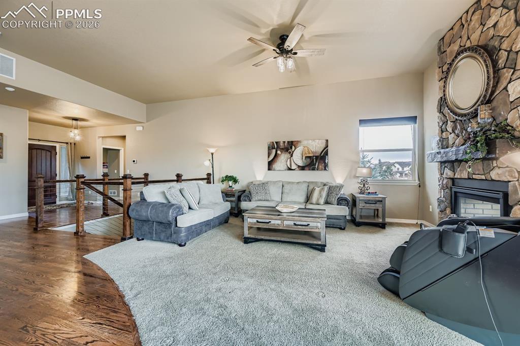 10625 Slumber Ridge Way Colorado Springs, CO 80908 - Photo 4 of 36 Spacious living room
