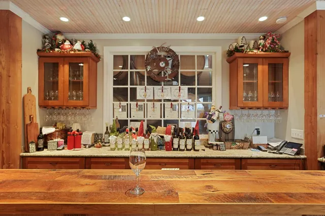 $1,748,000 | 17266 Hillside Drive, Lodi, CA 95240