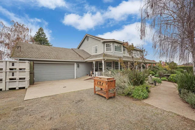 $1,748,000 | 17266 Hillside Drive, Lodi, CA 95240