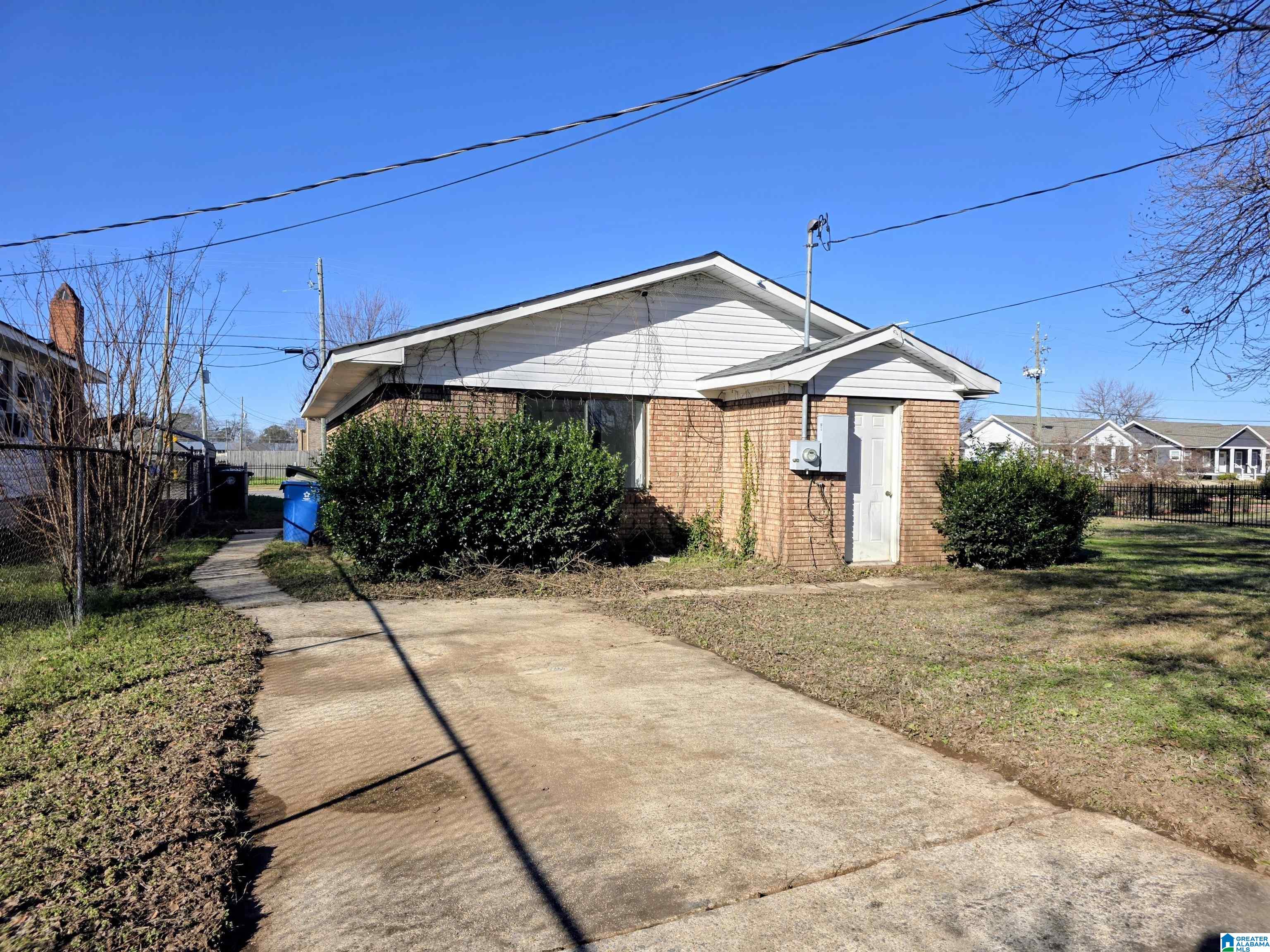 417 Goldwire Street Southwest Birmingham, AL 35211 - Photo 6 of 21