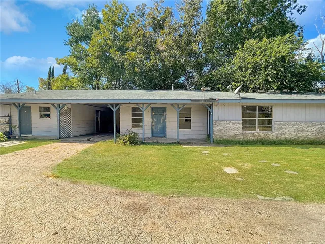 $1,195 | 2502 Cecil Drive, Unit C, Austin, TX 78744