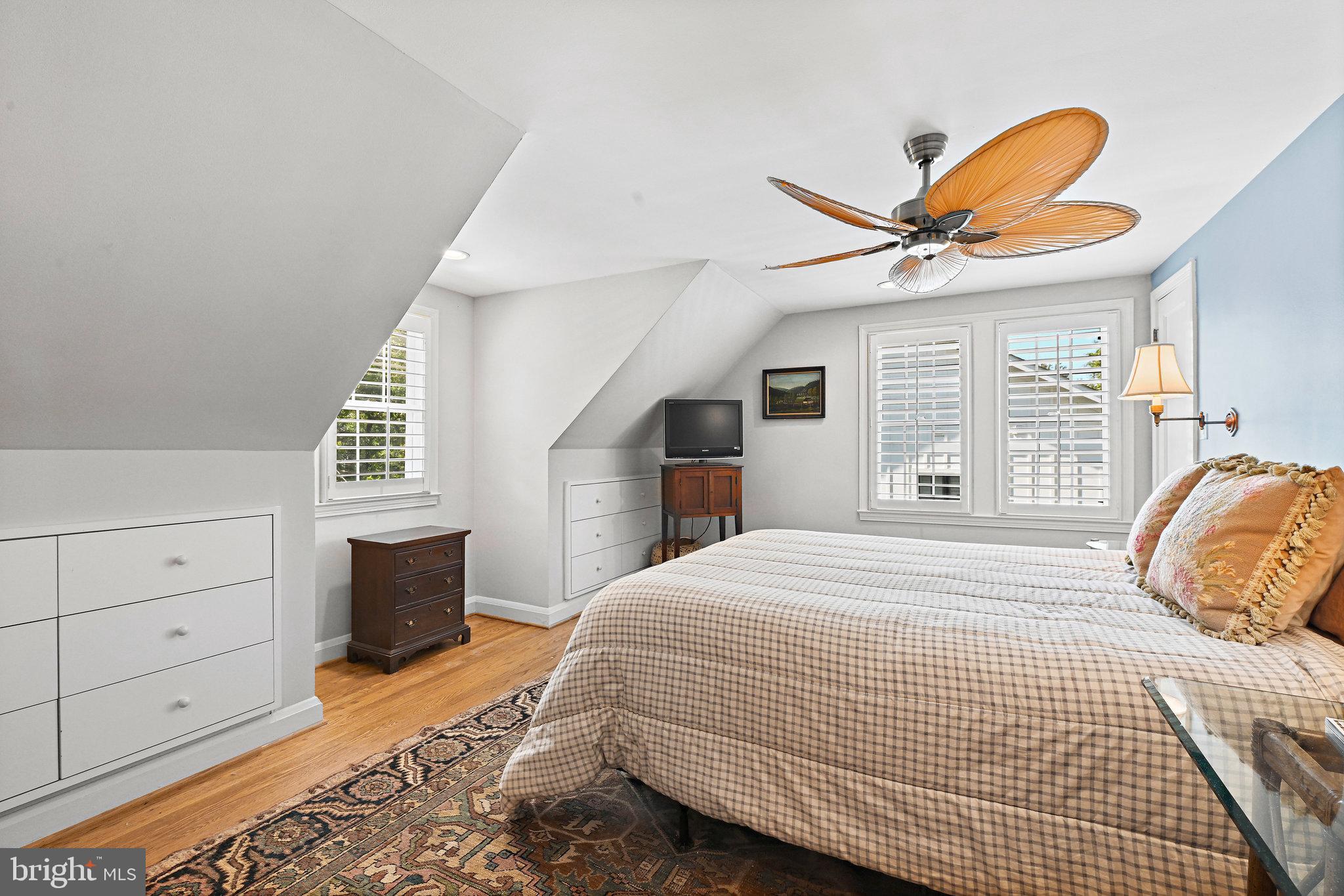 1451 Pathfinder Lane McLean, VA 22101 - Photo 20 of 59