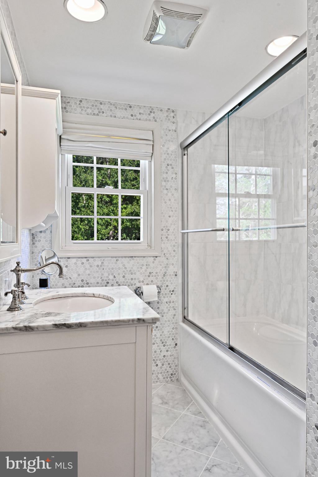 1451 Pathfinder Lane McLean, VA 22101 - Photo 25 of 59