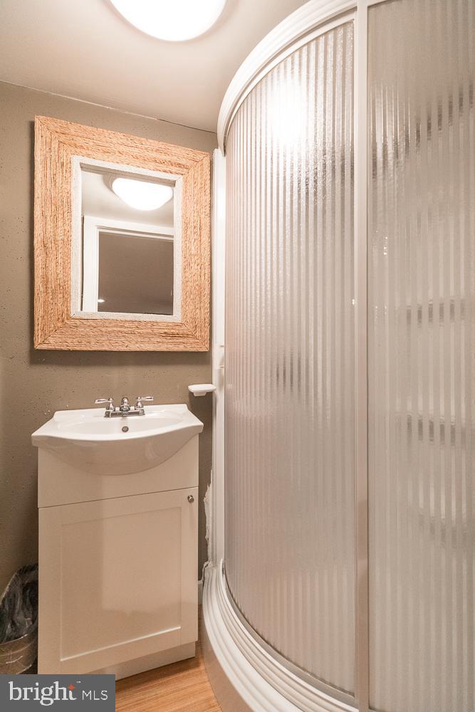 568 Apple Pie Ridge Road Winchester, VA 22603 - Photo 26 of 48 Basement full bath