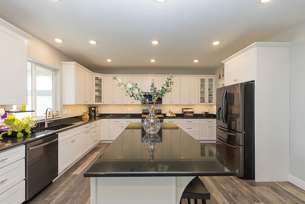 5717 Sun Ridge Drive Rock Springs, WY 82901 - Photo 13 of 48