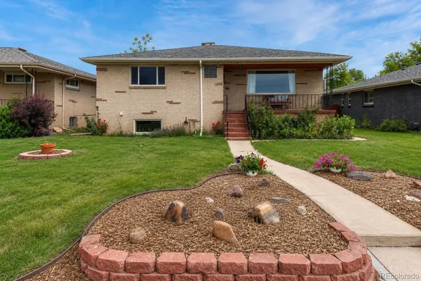 $699,900 | 2280 Newland Street, Edgewater, CO 80214