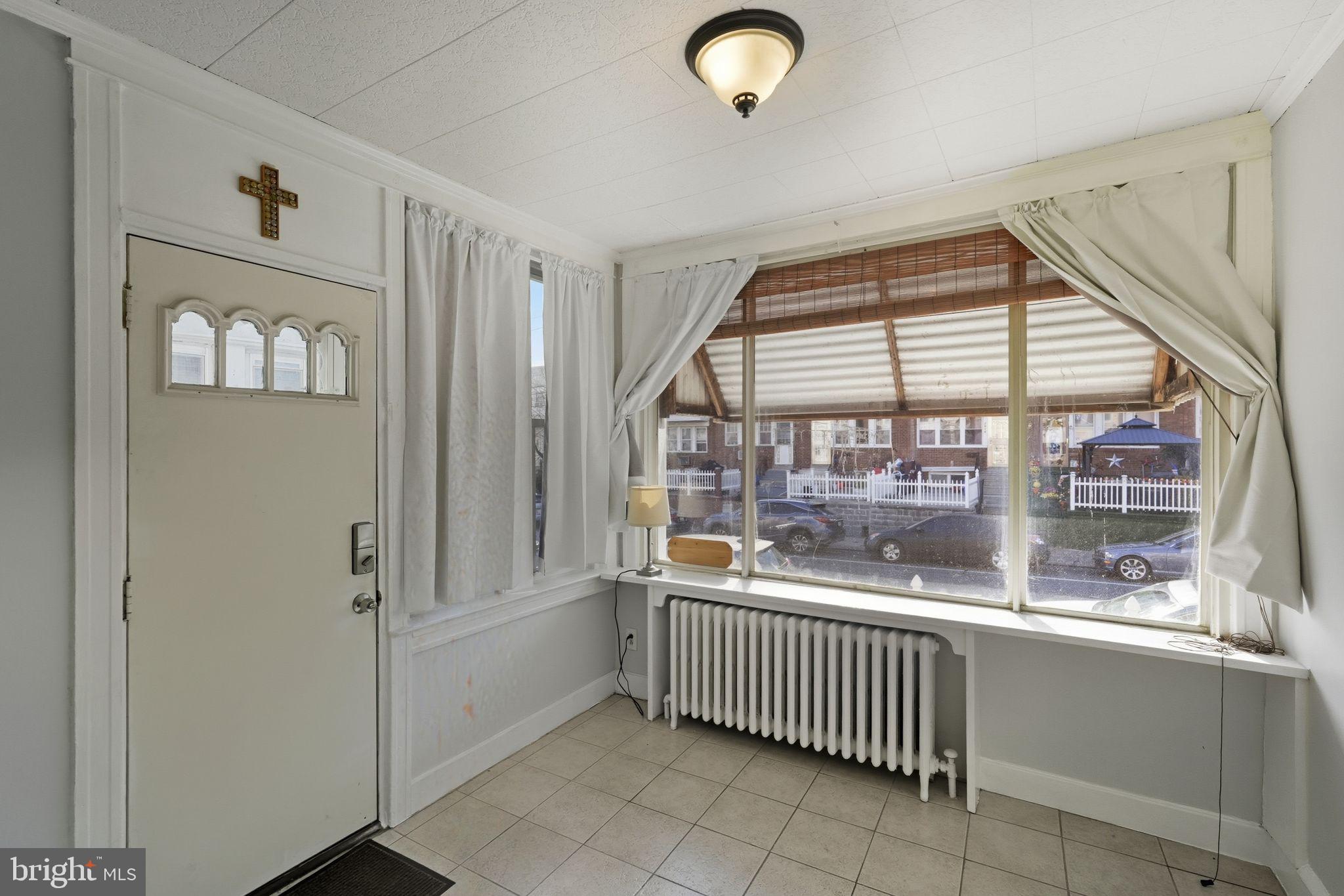 2919 Robbins Street Philadelphia, PA 19149 - Photo 5 of 32 a room with window