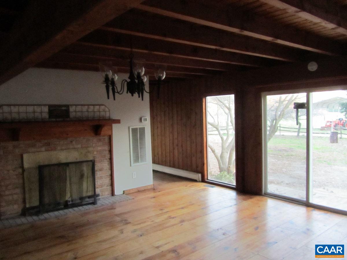 907 Carlton Road Wake, VA 23176 - Photo 3 of 18 Gallery Image 3