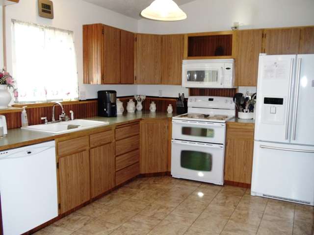 5515 North Vincent Road Newman Lake, WA 99025 - Photo 3 of 8 Gallery Image 3
