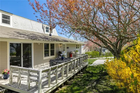 $8,000 | 7 Cowsill Lane, Unit 1, Newport, RI 02840