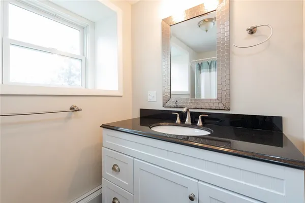 $8,000 | 7 Cowsill Lane, Unit 1, Newport, RI 02840
