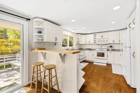 $8,000 | 7 Cowsill Lane, Unit 1, Newport, RI 02840