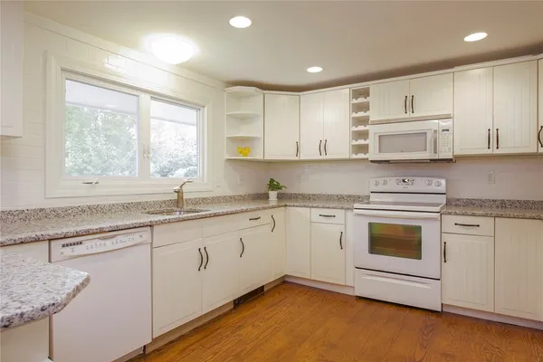 $8,000 | 7 Cowsill Lane, Unit 1, Newport, RI 02840