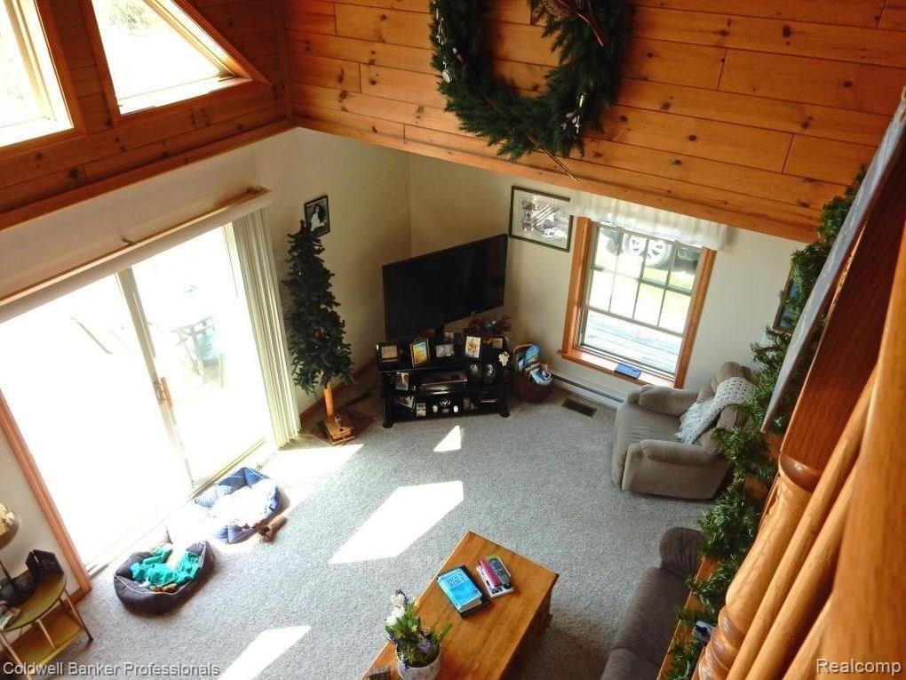 384 Congdon Road Gaylord, MI 49735 - Photo 2 of 23