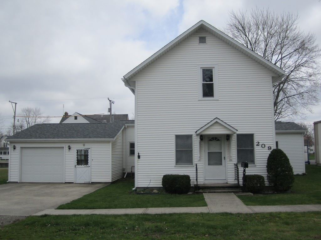 209 John Street Butler, IN 46721 - Photo 1 of 24