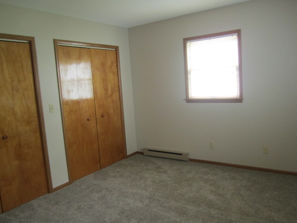 209 John Street Butler, IN 46721 - Photo 11 of 24