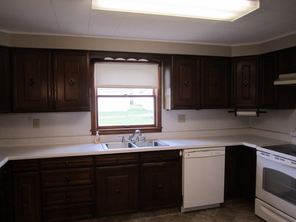209 John Street Butler, IN 46721 - Photo 8 of 24