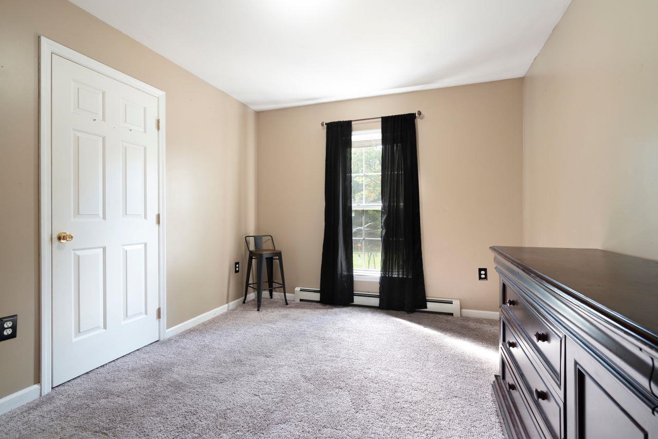 87 Garney Road Brookfield, NH 03872 - Photo 19 of 37