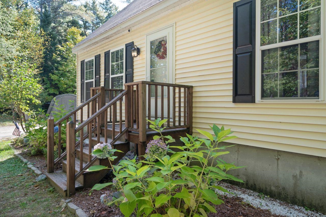 87 Garney Road Brookfield, NH 03872 - Photo 3 of 37