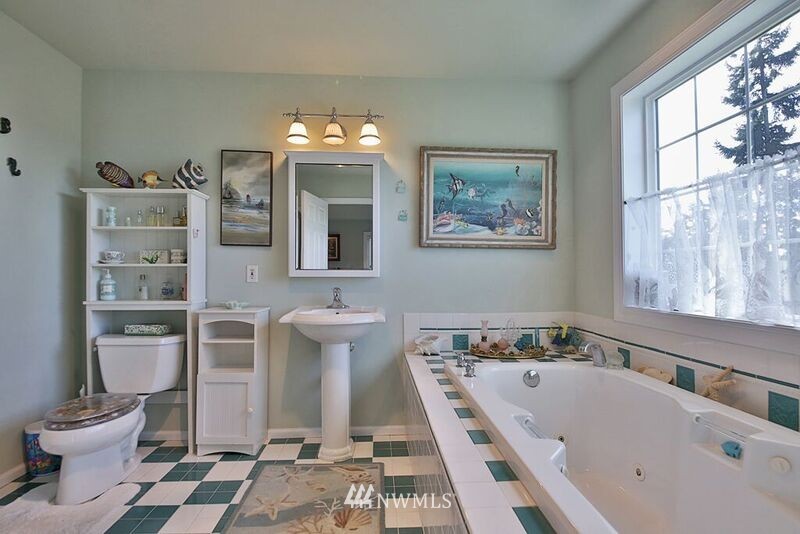 5260 Mutiny Bay Road Freeland, WA 98249 - Photo 22 of 25 Gallery Image 22