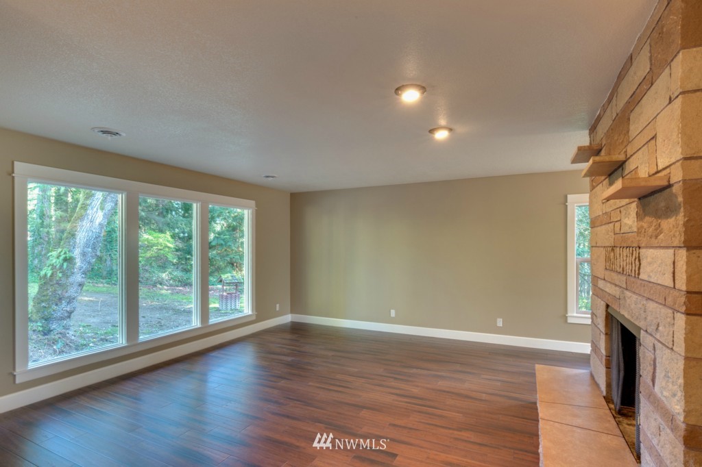 425 Mt Pleasant Road Kelso, WA 98626 - Photo 5 of 7 Gallery Image 5