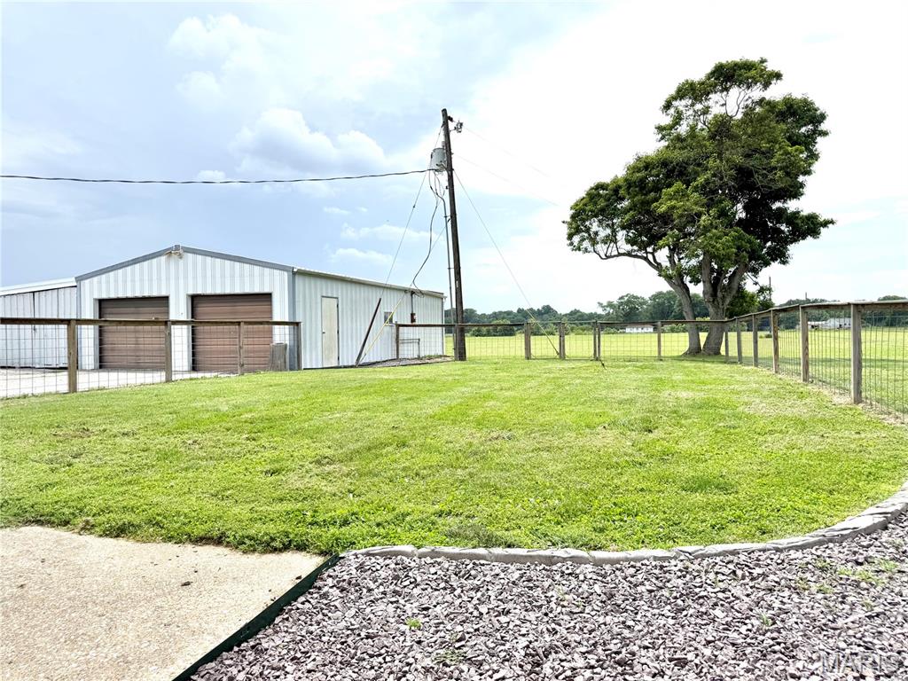 8757 Highway 50 Lebanon, IL 62254 - Photo 30 of 82