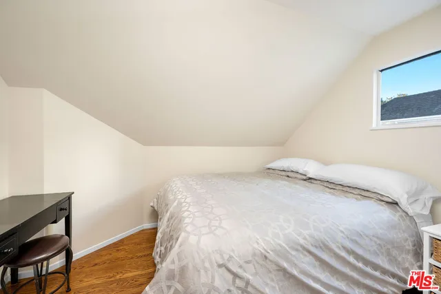 $27,995 | 723 Sierra Drive, Beverly Hills, CA 90210