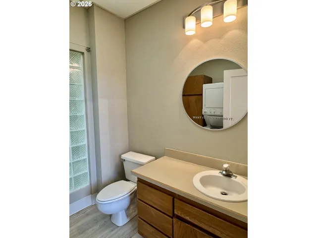 $189,000 | 2365 4th Street, Unit 205, Baker City, OR 97814